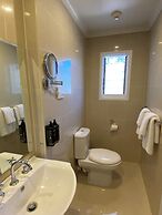 Mercure Canberra