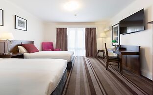 Mercure Canberra