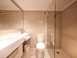 Mercure Canberra
