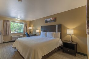 The Oakhurst Inn at Yosemite