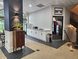 The Hotel Ojibway, Trademark Collection by Wyndham