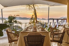 Fiesta Americana  Acapulco Villas