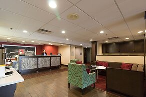 Hampton Inn Columbus-South