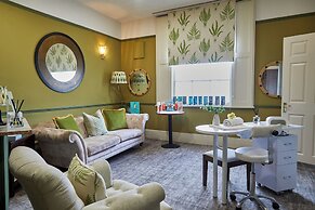 Burnham Beeches Hotel