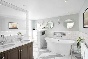 Burnham Beeches Hotel