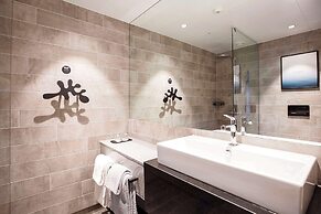 Clarion Hotel The Hub