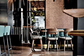 Clarion Hotel The Hub