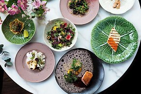 Clarion Hotel The Hub