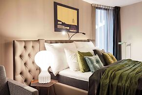 Clarion Hotel The Hub