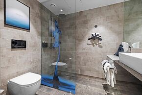 Clarion Hotel The Hub
