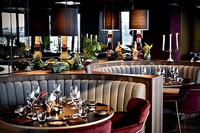 Clarion Hotel The Hub