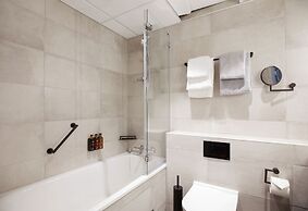 Clarion Hotel The Hub