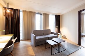 Clarion Hotel The Hub