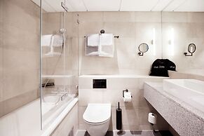 Clarion Hotel The Hub