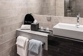 Clarion Hotel The Hub