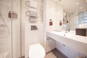 Clarion Hotel The Hub