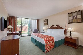 Ramada by Wyndham Triangle/Quantico