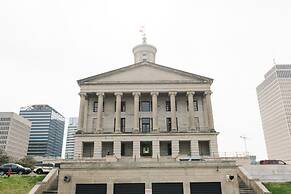 DoubleTree by Hilton Hotel Nashville Downtown