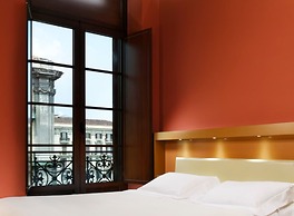 UNA HOTELS Napoli