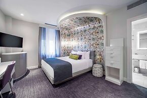 Dream Midtown, by Hyatt