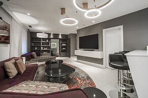 Dream Midtown, by Hyatt