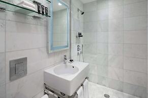 Dream Midtown, by Hyatt