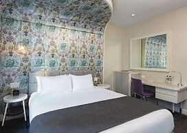 Dream Midtown, by Hyatt