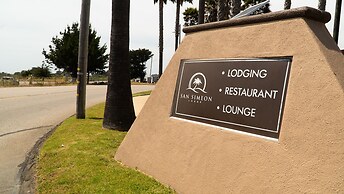San Simeon Lodge