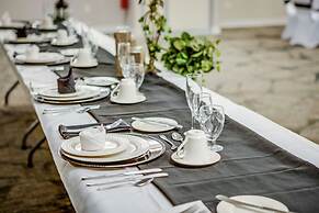 DoubleTree by Hilton Huntington