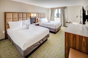DoubleTree by Hilton Huntington