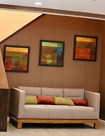 DoubleTree by Hilton Huntington