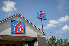 Motel 6 Knoxville, TN - East