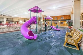 Ramada Hotel & Conference Center by Wyndham Grayling