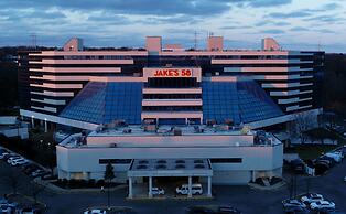 Jake's 58 Casino Hotel - Adult Only