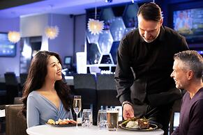 Jake's 58 Casino Hotel - Adult Only