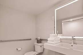 B&B Hotel Orlando International Drive Near Universal - Newly Renovated