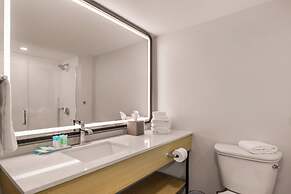 B&B Hotel Orlando International Drive Near Universal - Newly Renovated