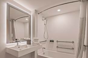 B&B Hotel Orlando International Drive Near Universal - Newly Renovated