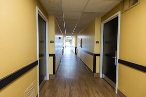 Floridian Express Hotel