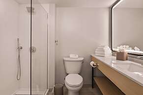B&B Hotel Orlando International Drive Near Universal - Newly Renovated