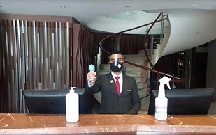 Cosmos 100 Hotel & Centro de Convenciones