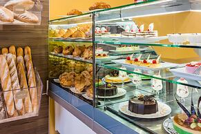 Cosmos 100 Hotel & Centro de Convenciones