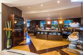 Cosmos 100 Hotel & Centro de Convenciones