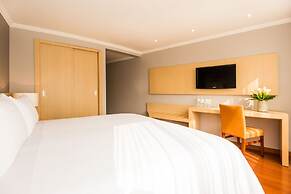 Cosmos 100 Hotel & Centro de Convenciones