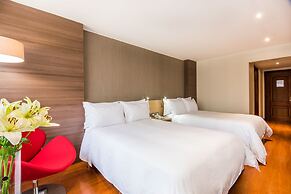 Cosmos 100 Hotel & Centro de Convenciones