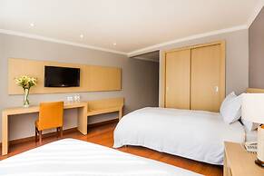 Cosmos 100 Hotel & Centro de Convenciones