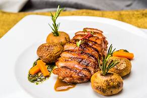 Cosmos 100 Hotel & Centro de Convenciones