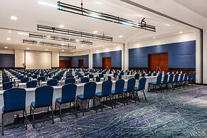 Cosmos 100 Hotel & Centro de Convenciones