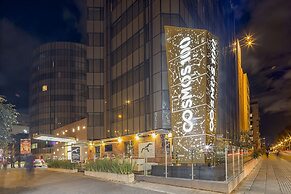 Cosmos 100 Hotel & Centro de Convenciones