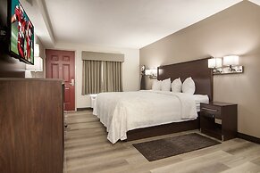 Red Roof Inn PLUS+ & Suites Erie